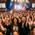 We Will Rock You: testo, traduzione e significato del celebre brano dei Queen